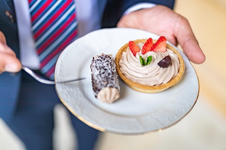 Kavárna je otevřená denně od 11 do 21 hodin Kavárna je otevřená denně od 11 do 21 hodin